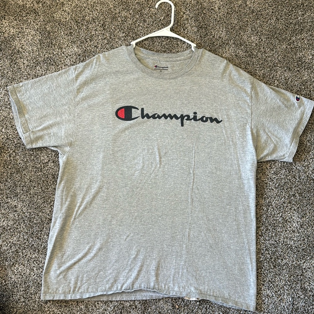 Men’s Champion Classic Grey Tee ( Size XL )